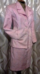 Жаккардовый костюм. Одет 1 раз. Размер 46. Торг.