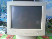 Монитор Samsung SyncMaster 550S