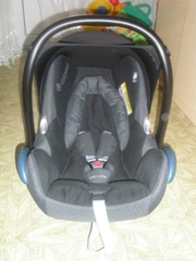 Автокресло Maxi-Cosi CabrioFix. 