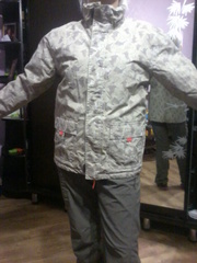 Куртка горнолыжная