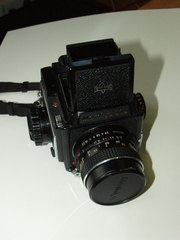 Продам Mamiya 645,  с объективом Мamiya-secor C,  80 мм,  1:2.8 – $350.  