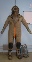 КОСТЮМ ВОДОЛАЗНЫЙ ТРЕХБОЛТОВКА