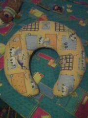 тренажёр (подушка) для начинающих сидеть малышей