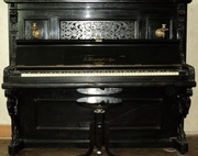 пианино,  получившее Гран При и Золотую медаль в Париже в1889 году