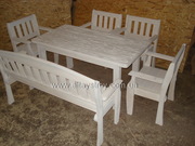 Скамейки,  лавочки,  стулья.