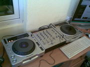 Продаю Pioneer CDJ-800MK2. 2-шт. (Б/У) Идеальное  состояние 