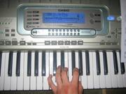 Продам синтезатор CASIO WK-3300 в хорошем состоянии