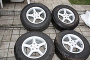 продам литые диски с резиной