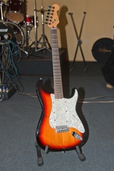 продается Fender Stratocaster