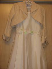 Красивые ,  нарядные  платья  продам б/у Киев 