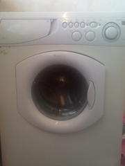 Продам стиральную машину Ariston 
