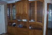 мебельная стенка. Почти новая! СРОЧНО! Фасад из натурального дерева (дуба)