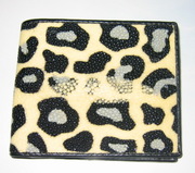 Кошелек из кожи ската