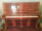Продам пианино  - Украина
