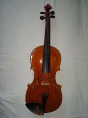Старинная скрипка срочно