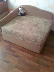 Продам срочно компактную полуторную софу-кровать