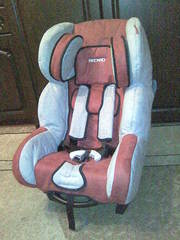 Автокресло Recaro Young Expert лесной массив 2000 грн