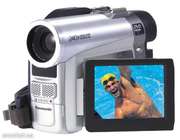 Продаю цифровую видеокамеру Panasonic VDR-M 30EN