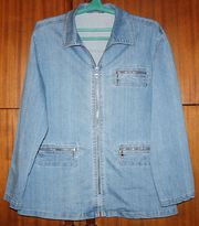 Продам джинсовую куртку размер 52-54 цена 80 грн