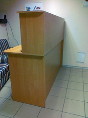 Продам стойку, рецепшн, рабочее место для менеджера 1000грн Торг