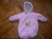 Продаю бу весенний комбинезон-конверт для новорожденной,  можно двойне