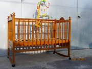 Продам недорого детскую кроватку.