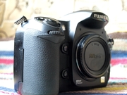 Fujifilm FinePix S5 Pro (Фуджи)