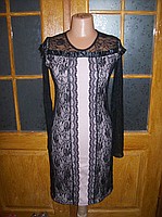 Продам красивое платье с гипюром