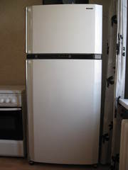 Срочно продам холодильник Sharp Sj-Pt690RBE