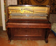 Продаю пианино Rahnefeld № 4367.