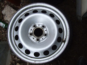 Стальные диски 17 5х120 на Volkswagen T5 и BMW