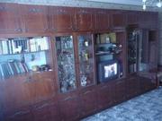 Продам мебель в гостиную - стенку и мягкий уголок (б/у)