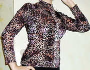 красивый модный велюровый гольфик