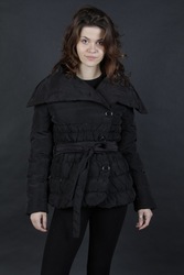 Куртка пуховая короткая с большим воротником 44 размера