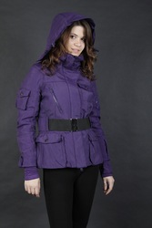 Продам женскую куртку 42 размера