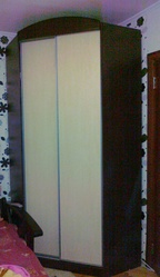 продам шкаф купе угловой