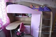Продам детский уголок для девочки,  3 в 1(кровать,  гардеробная,  стол)