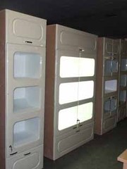 Б.у. шкаф-витрина.  с. Зазимье