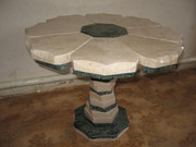 Продается столик из мрамора