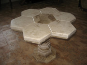 Продам столик из мрамора