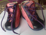 Продам Ботиночки демисезонные на девочку КОТОФЕЙ