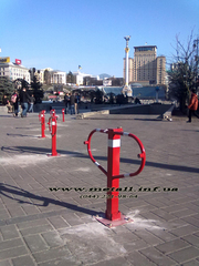 Складной парковочный столбик «Бабочка» под навесной замок.