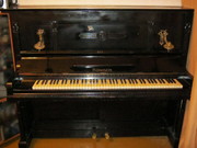 Продам пианино Рениш