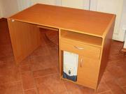 Продам стол компьютерный с тумбочкой ( 2 отделения )