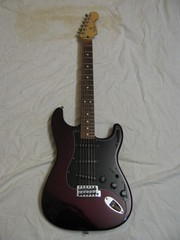 Продам Fender Standard Stratocaster (Made in Mexico 1999)