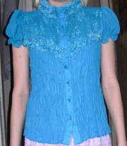 Блузку продам!!