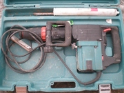 Отбойный молоток Makita HM1202C