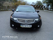 Продам передний бампер на ХОНДУ ACCORD 2008 г.