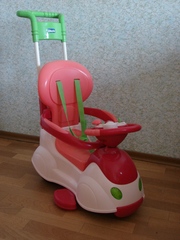 продам машинку-качалку Chicco Quattro розовая 4 в 1 б/у