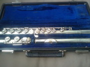 Продам серебрянную флейту Artley